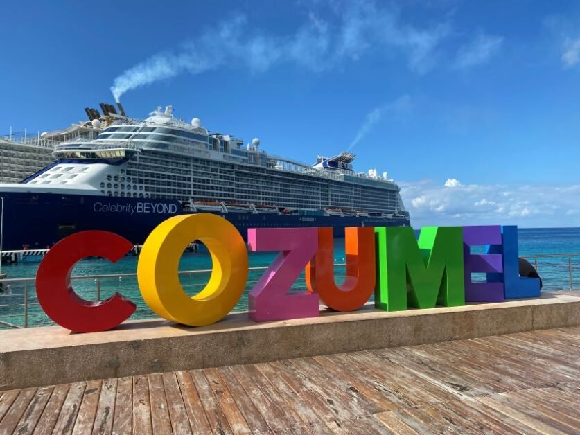 Cozumel sign at the pier